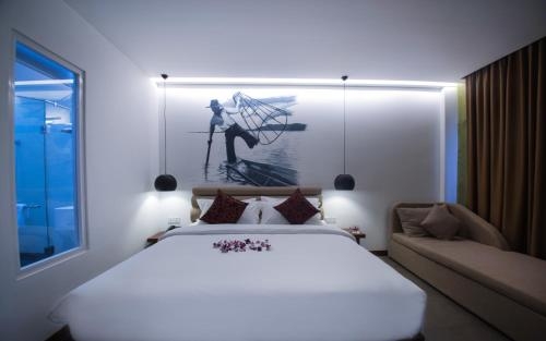 Imagen de la habitación del Hotel Almond Bassac. Foto 7