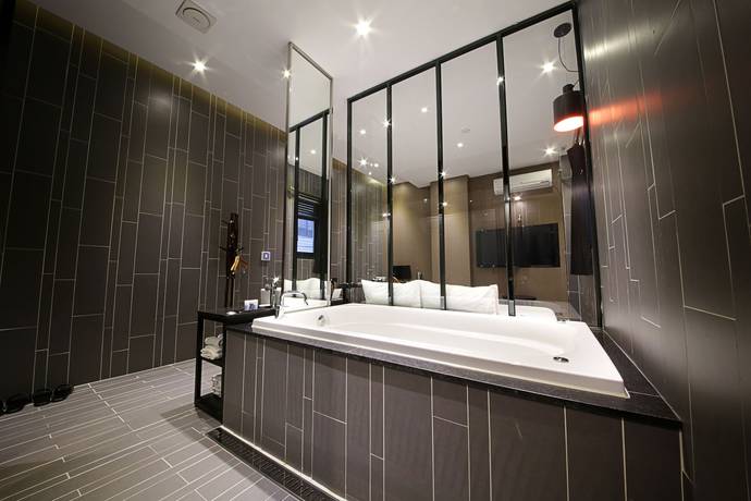 Imagen de la habitación del Hotel Almond Busan Station. Foto 9