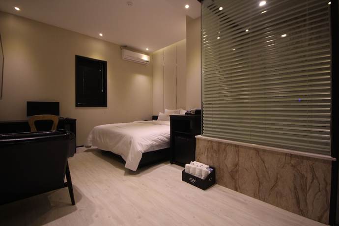 Imagen de la habitación del Hotel Almond Busan Station. Foto 18