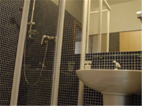 Imagen de la habitación del Hotel Almond. Foto 12