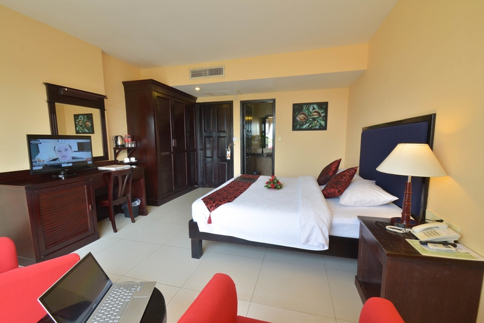 Imagen de la habitación del Hotel Almond Sothearos. Foto 14