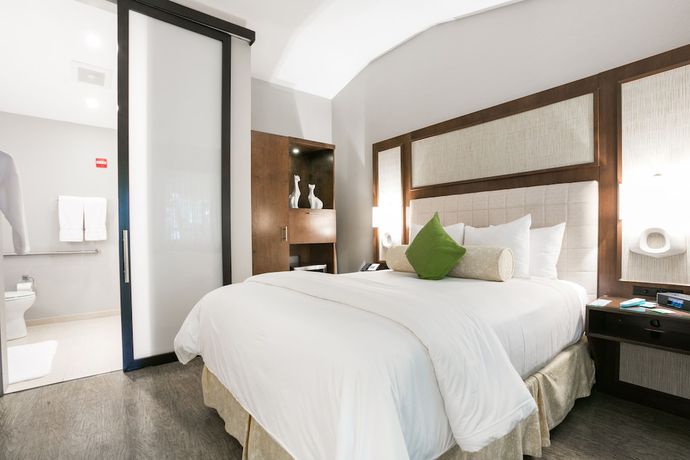 Imagen de la habitación del Hotel Almond Tree Inn - Adults Only. Foto 6