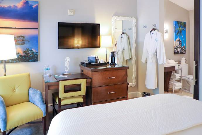 Imagen de la habitación del Hotel Almond Tree Inn - Adults Only. Foto 13