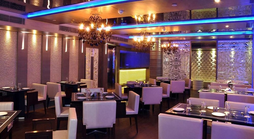 Imagen del bar/restaurante del Hotel Almondz. Foto 4
