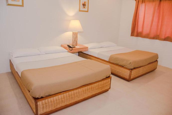 Imagen general del Hotel Almont Beach Resort. Foto 12