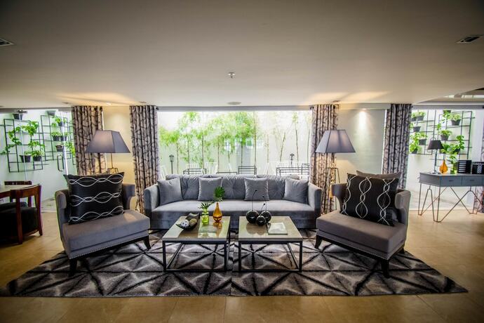 Imagen general del Hotel Almont City. Foto 15