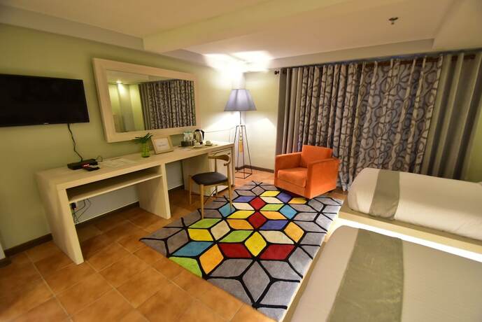 Imagen de la habitación del Hotel Almont City. Foto 21