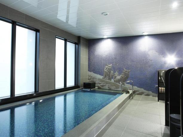 Imagen de la piscina del Hotel Almont Hotel Naha-Kenchomae. Foto 20
