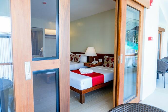 Imagen de la habitación del Hotel Almont Inland Resort. Foto 32