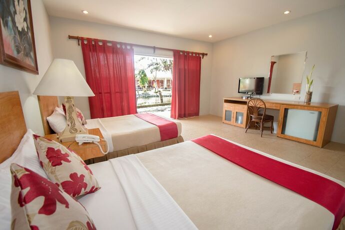 Imagen de la habitación del Hotel Almont Inland Resort. Foto 33