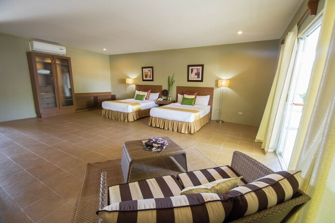 Imagen de la habitación del Hotel Almont Inland Resort. Foto 34