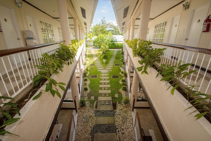 Imagen de la habitación del Hotel Almont Inland Resort. Foto 35