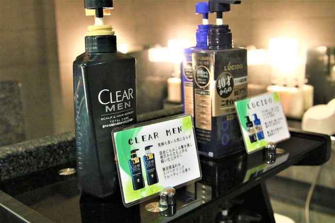 Imagen de la piscina del Hotel Almont Sendai. Foto 16