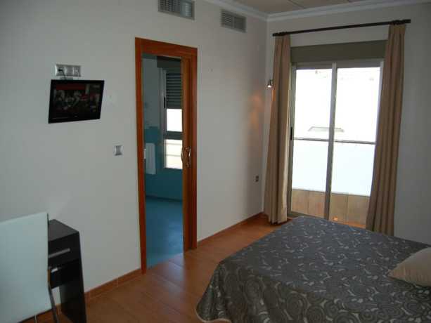 Imagen de la habitación del Hotel Almoradi. Foto 5