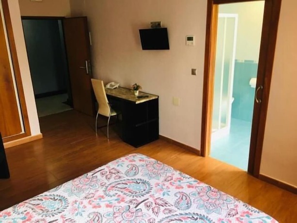 Imagen de la habitación del Hotel Almoradi. Foto 15