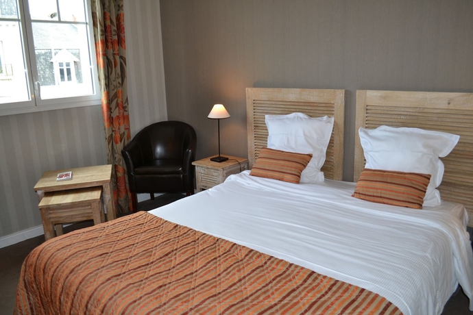 Imagen de la habitación del Hotel Almoria. Foto 15