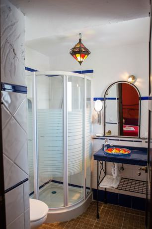 Imagen de la habitación del Hotel Al-mudawar. Foto 3