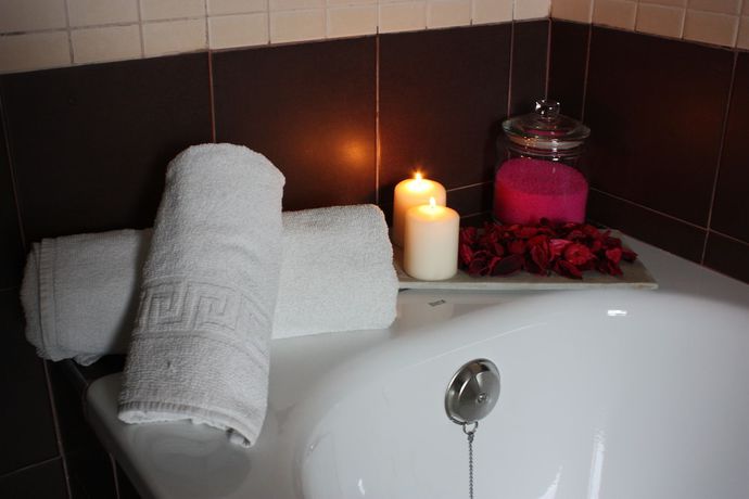 Imagen de la habitación del Hotel Al-mudawar. Foto 6