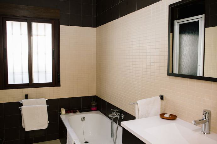 Imagen de la habitación del Hotel Al-mudawar. Foto 8