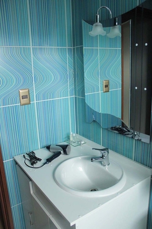 Imagen de la habitación del Hotel Almudena Apart. Foto 7