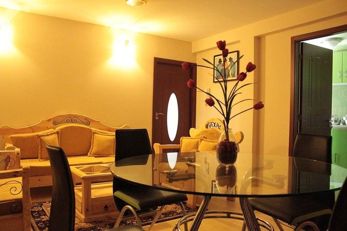 Imagen de los interiores del Hotel Almudena Apart. Foto 16