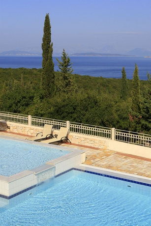 Imagen de la piscina del Hotel Almyra, Fiskardo. Foto 14