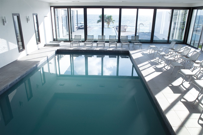 Imagen de la piscina del Hotel Almyra, Paphos. Foto 15