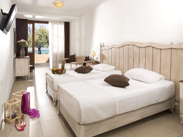Imagen general del Hotel Almyrida Beach Studios. Foto 11