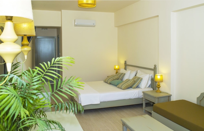Imagen de la habitación del Hotel Almyrida Resort. Foto 10