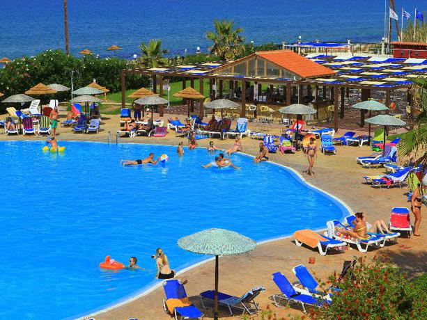 Imagen de la piscina del Hotel Almyros Beach Resort. Foto 14