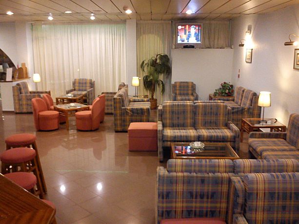 Imagen de los interiores del Hotel Alnacir. Foto 16