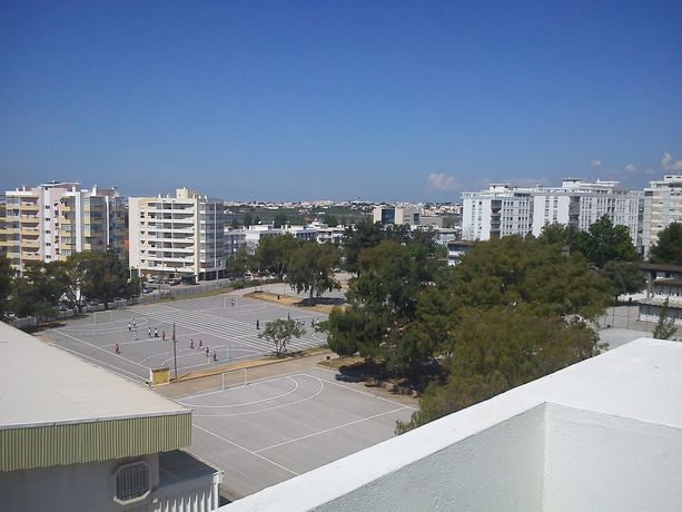 Imagen de los exteriores del Hotel Alnacir. Foto 12