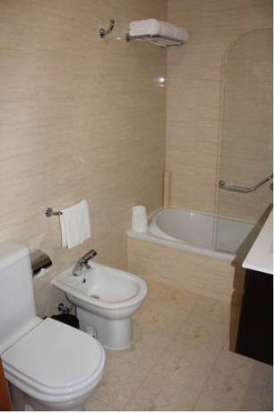 Imagen de la habitación del Hotel Al-novavista. Foto 15