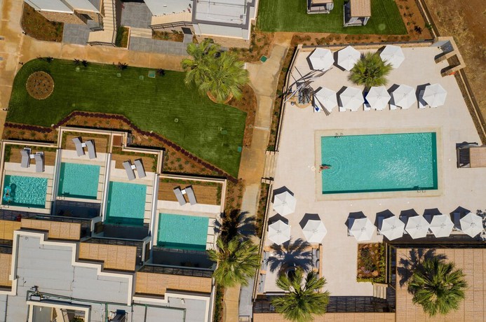Imagen de la piscina del Hotel Aloe Boutique. Foto 13