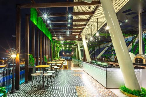 Imagen general del Hotel Aloft Abu Dhabi. Foto 12