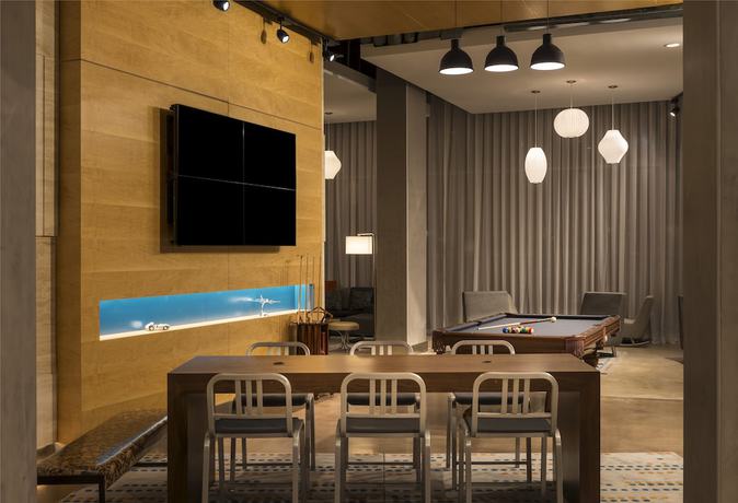 Imagen de los interiores del Hotel Aloft Al Ain. Foto 8