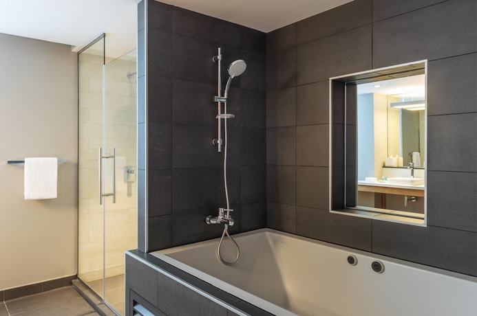 Imagen de la habitación del Hotel Aloft Al Ain. Foto 4