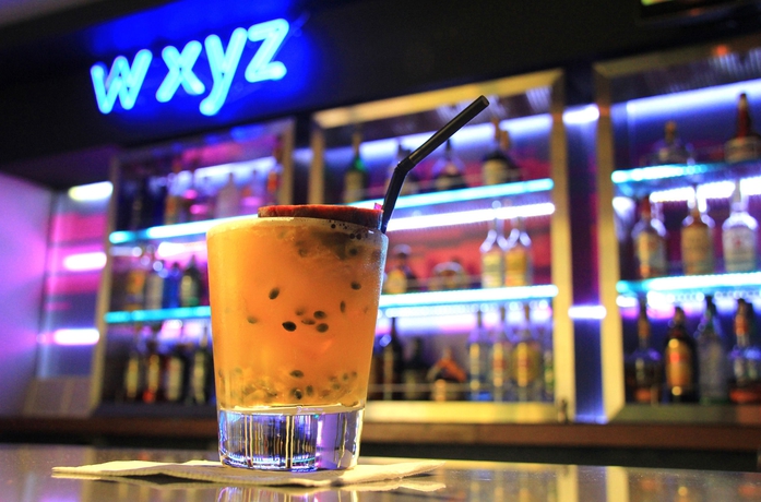 Imagen del bar/restaurante del Hotel Aloft Bangkok Sukhumvit 11. Foto 4