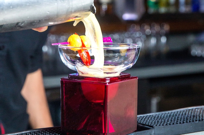 Imagen del bar/restaurante del Hotel Aloft Bangkok Sukhumvit 11. Foto 5