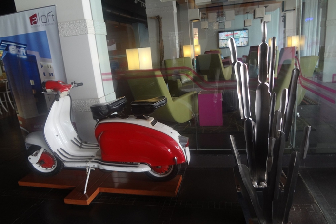 Imagen de los interiores del Hotel Aloft Bengaluru Whitefield. Foto 16