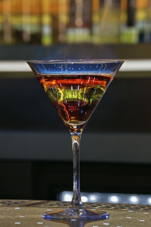 Imagen del bar/restaurante del Hotel Aloft Brussels Schuman. Foto 6