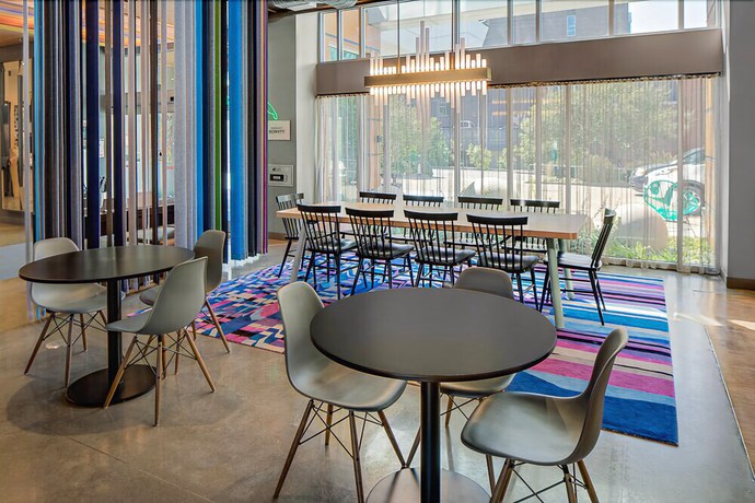 Imagen de los interiores del Hotel Aloft Chapel Hill. Foto 7