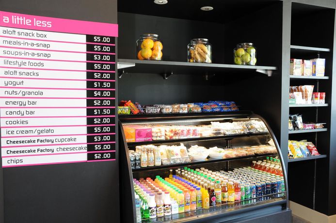 Imagen del bar/restaurante del Hotel Aloft Charleston Airport and Convention Center. Foto 4