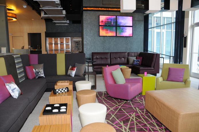 Imagen de los interiores del Hotel Aloft Charleston Airport and Convention Center. Foto 13