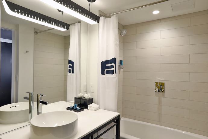 Imagen de la habitación del Hotel Aloft Chicago Mag Mile. Foto 8