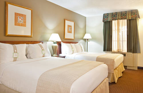 Imagen de la habitación del Hotel Aloft Chicago Schaumburg. Foto 16