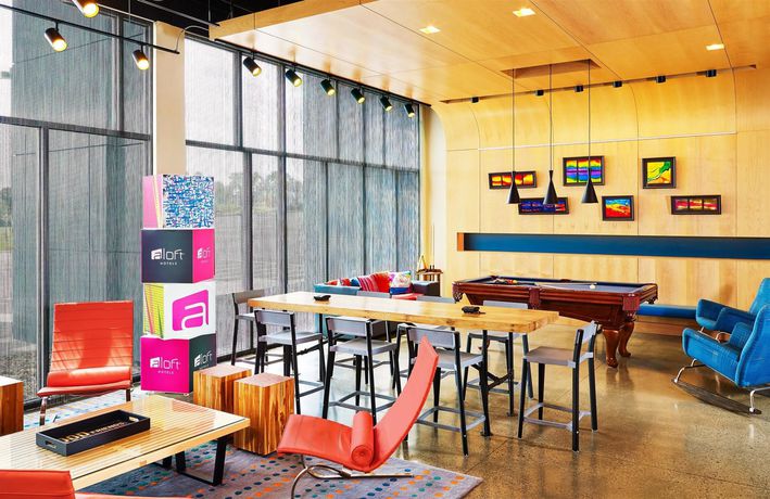Imagen del bar/restaurante del Hotel Aloft Cleveland Beachwood. Foto 8