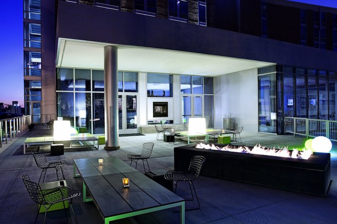 Imagen de los exteriores del Hotel Aloft Cleveland Downtown. Foto 13