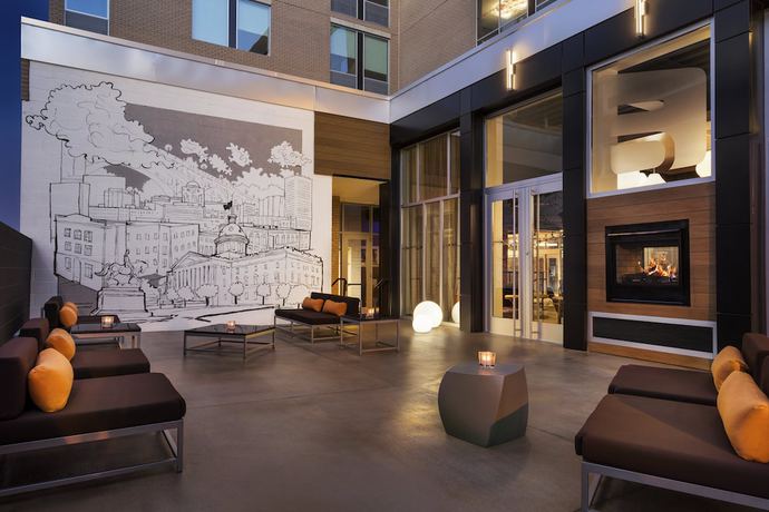 Imagen de los interiores del Hotel Aloft Columbia Downtown. Foto 15
