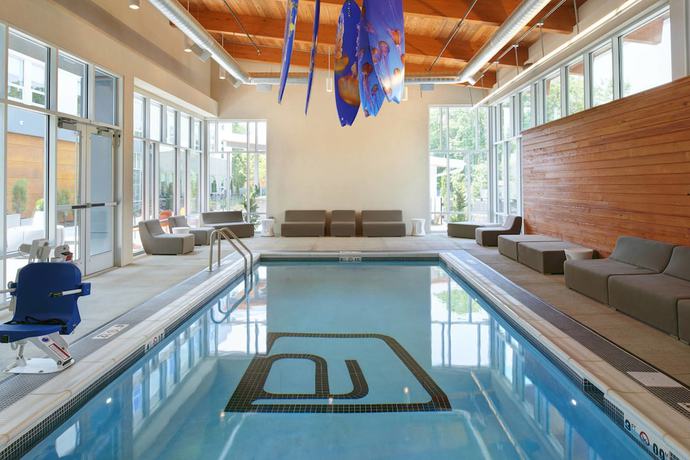 Imagen de la piscina del Hotel Aloft Columbus Westerville. Foto 12
